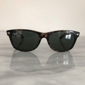 RAY-BAN New Wayfarer Classic G-15: Tortoise